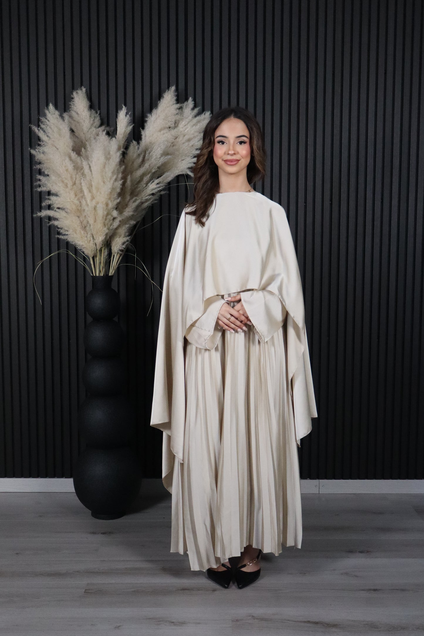 Abaya DINA