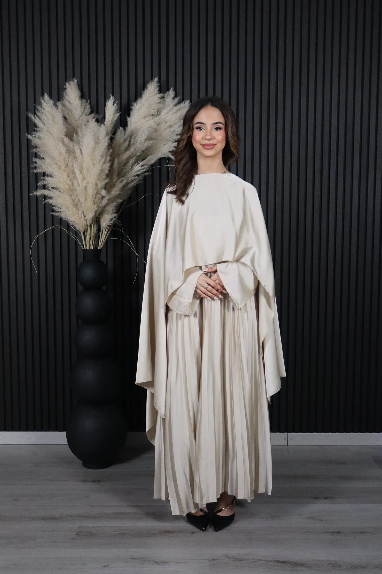 Abaya DINA